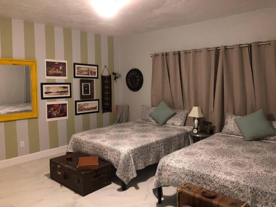 Habitación en casa particular G - Spacious&comfy Near Mia Miami