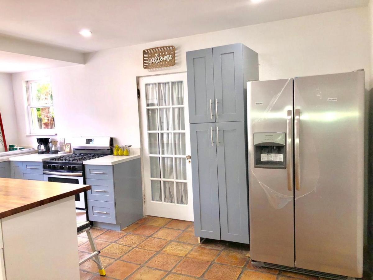 Spacious And Comfy Near Mia 2 Queen Beds Homestay